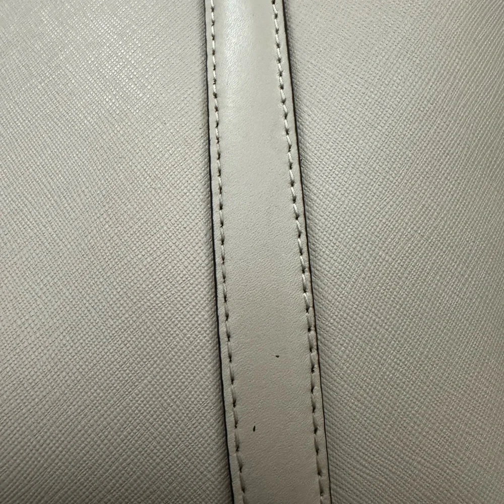 Michael Kors Sullivan Tote Bag - Picture 5 of 9